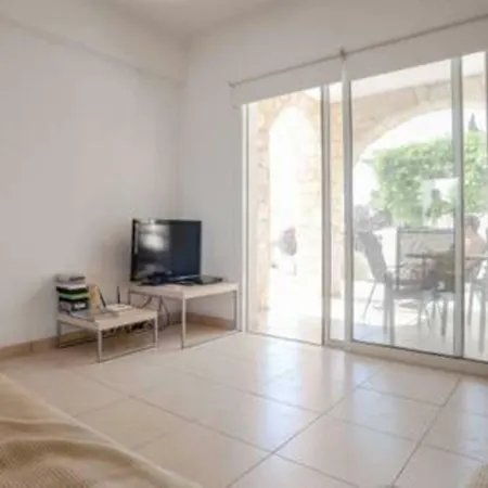 2 Bedroom